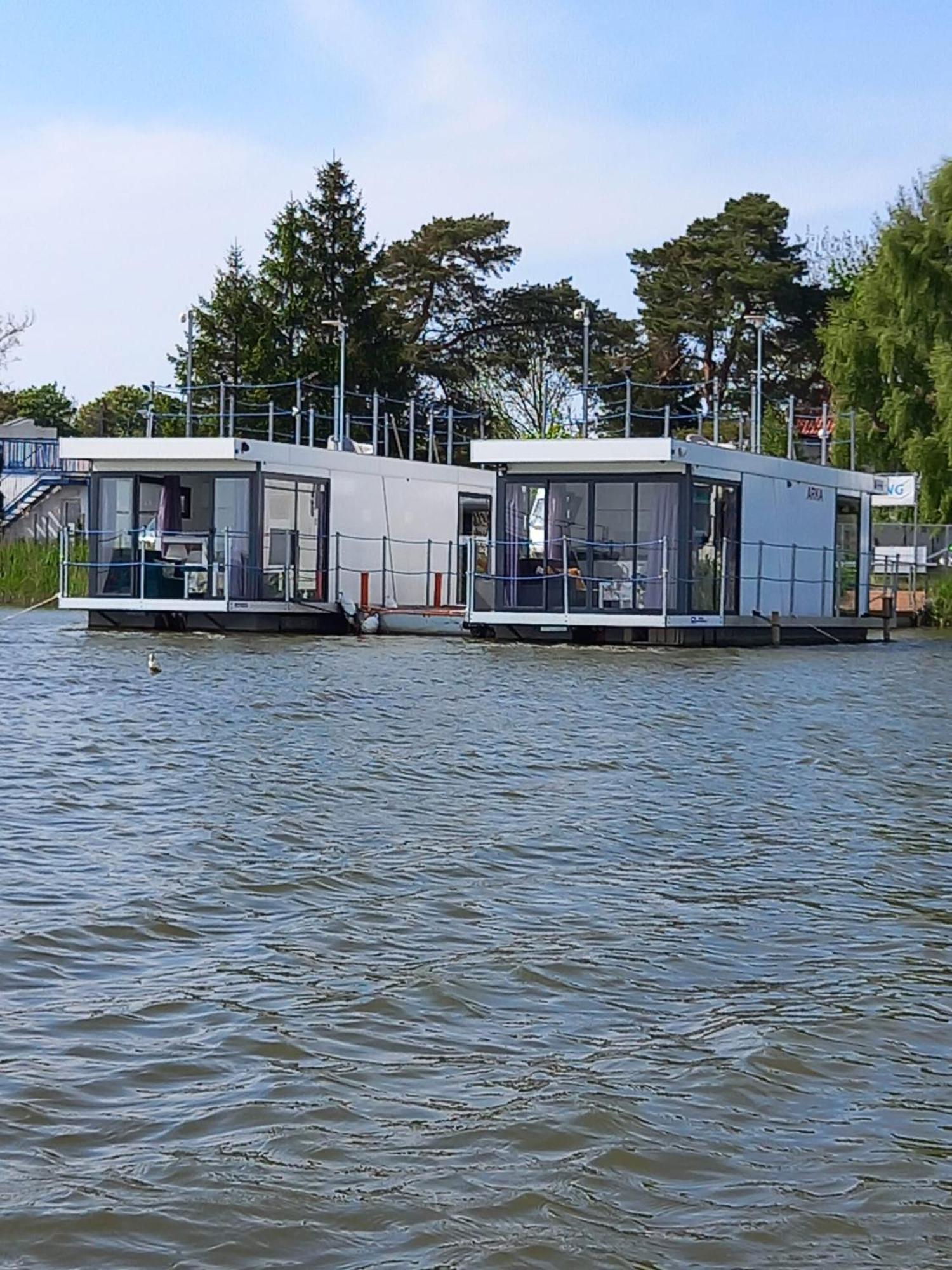Houseboat Arka 1 - Domki Na Wodzie, Rower Wodny, Wifi, Parking เมียลโน ภายนอก รูปภาพ